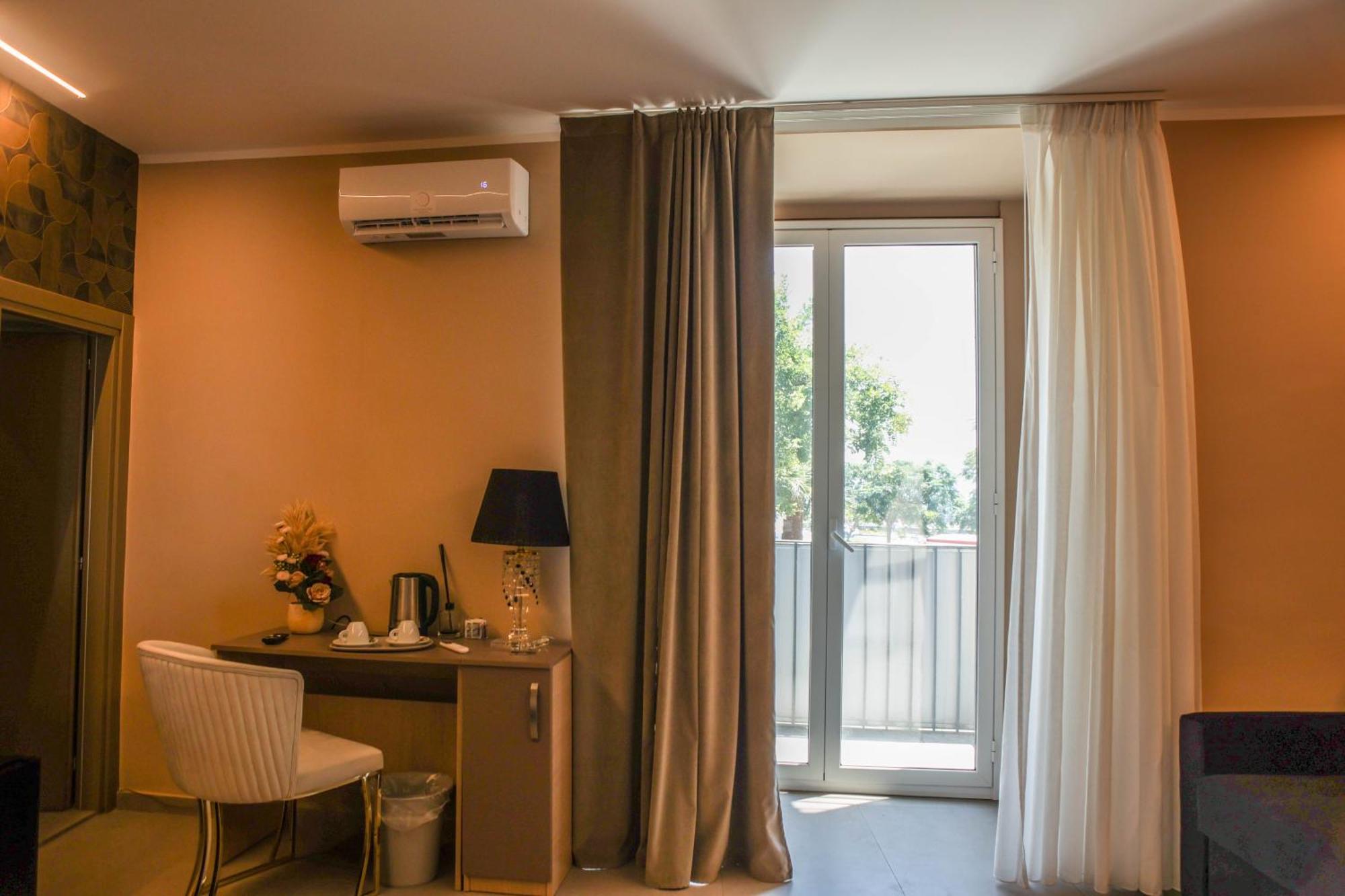 Suites&rooms Piazza Dei Martiri Bed & Breakfast Catania