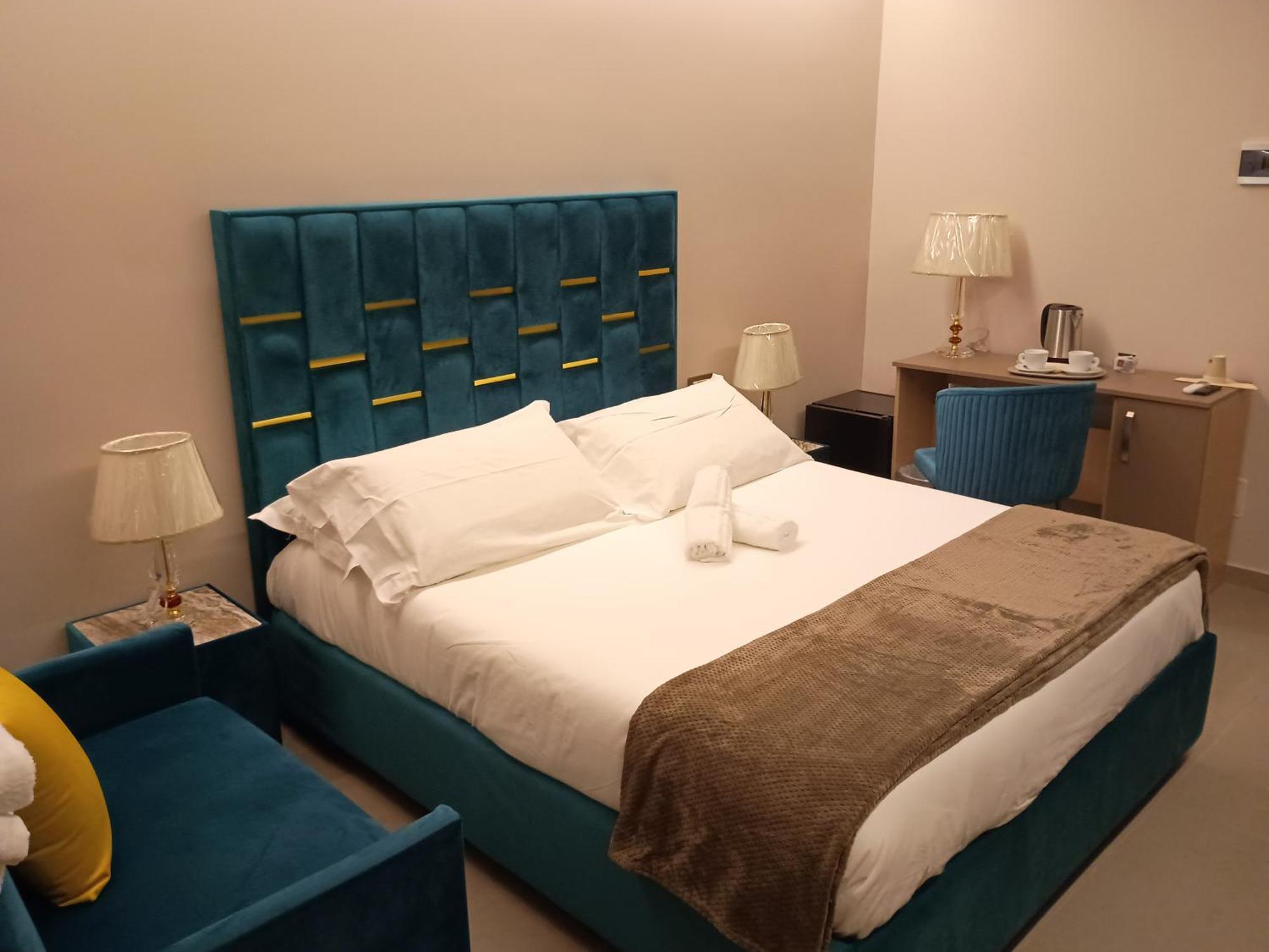 Suites&rooms Piazza Dei Martiri Catania