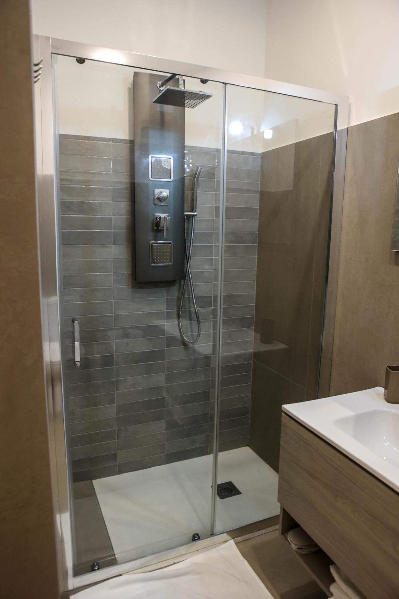 Bed & Breakfast Suites&rooms Piazza Dei Martiri *