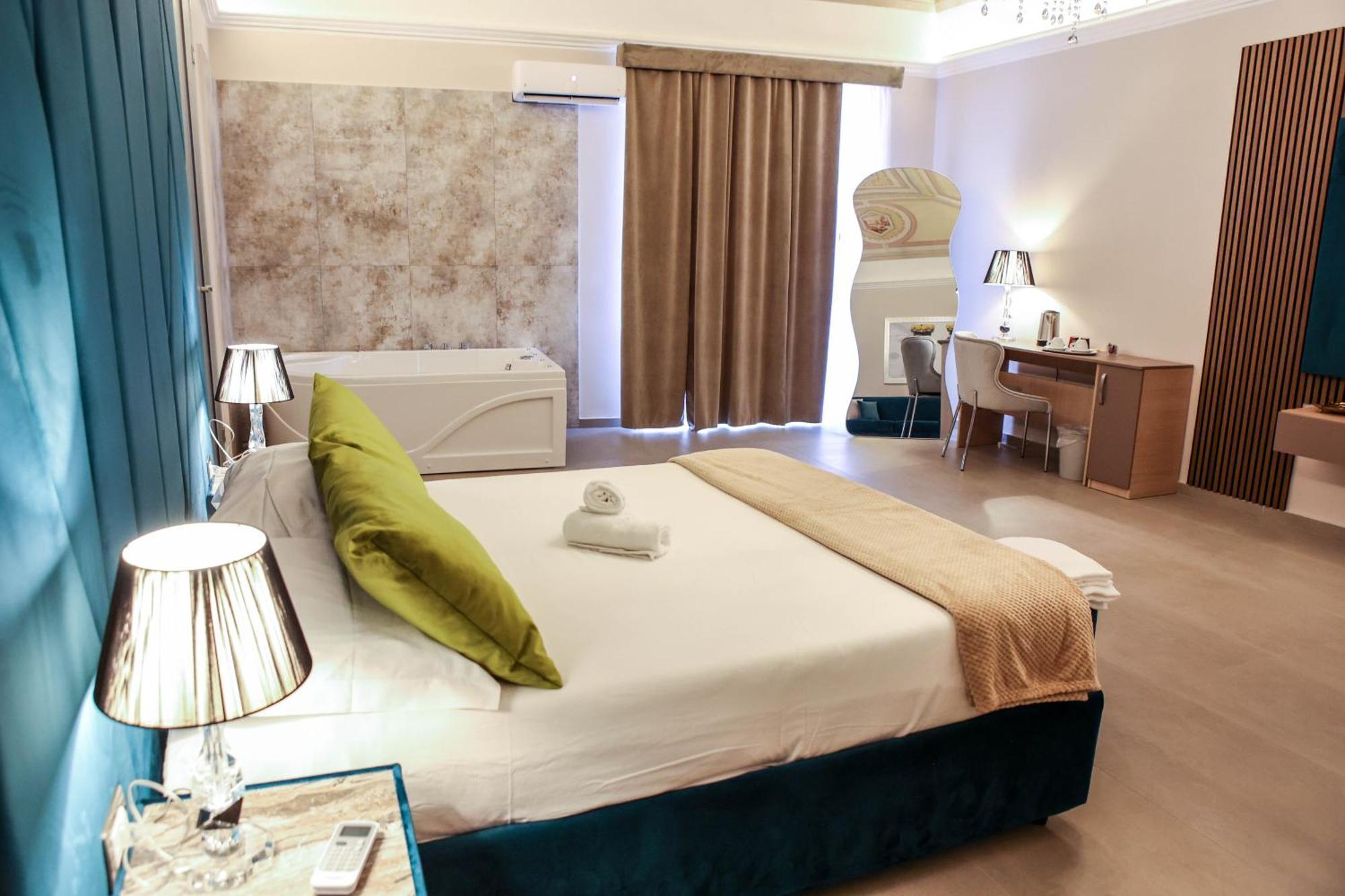 Bed & Breakfast Suites&rooms Piazza Dei Martiri