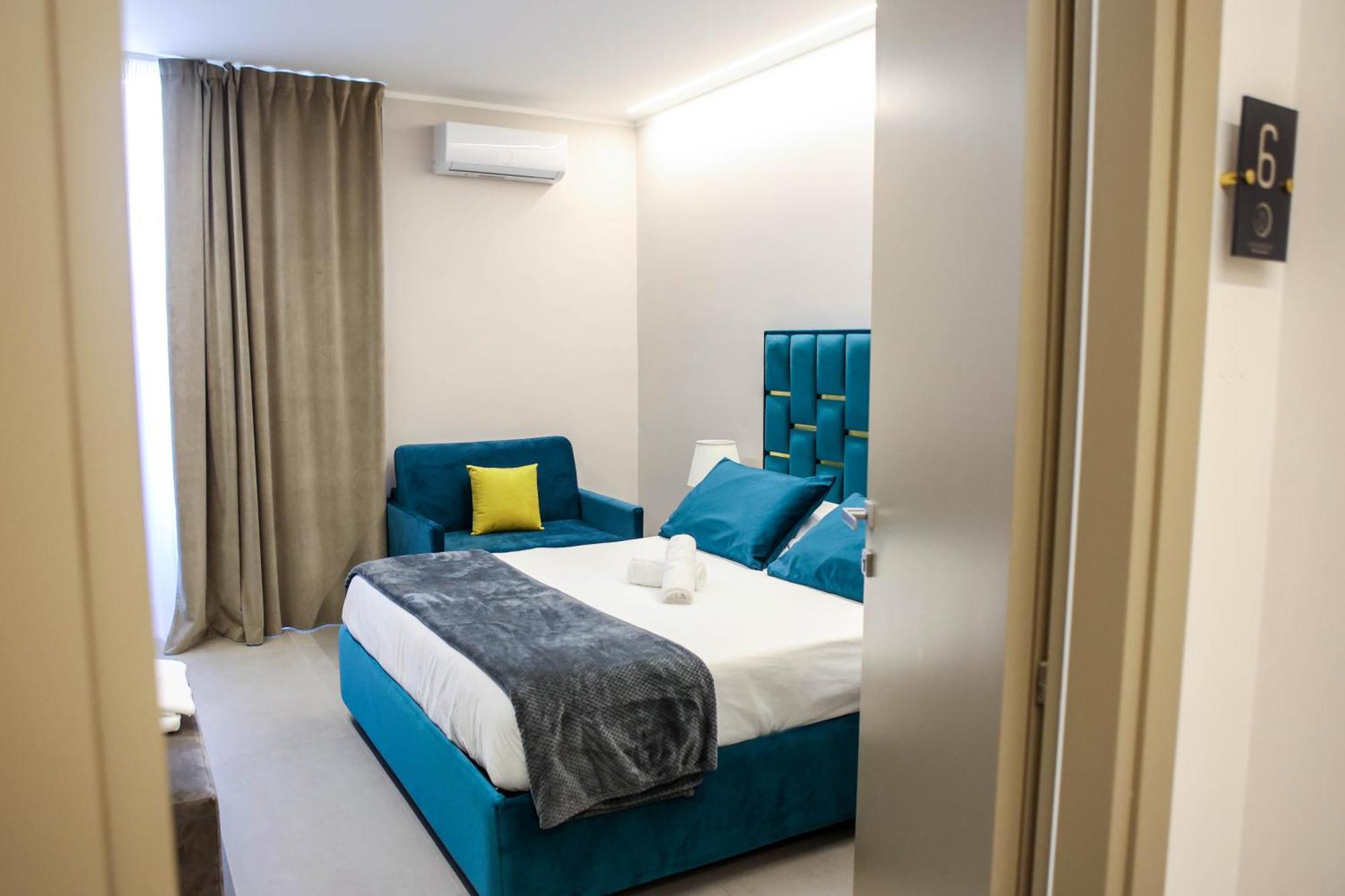 Suites&rooms Piazza Dei Martiri Bed & Breakfast Catania