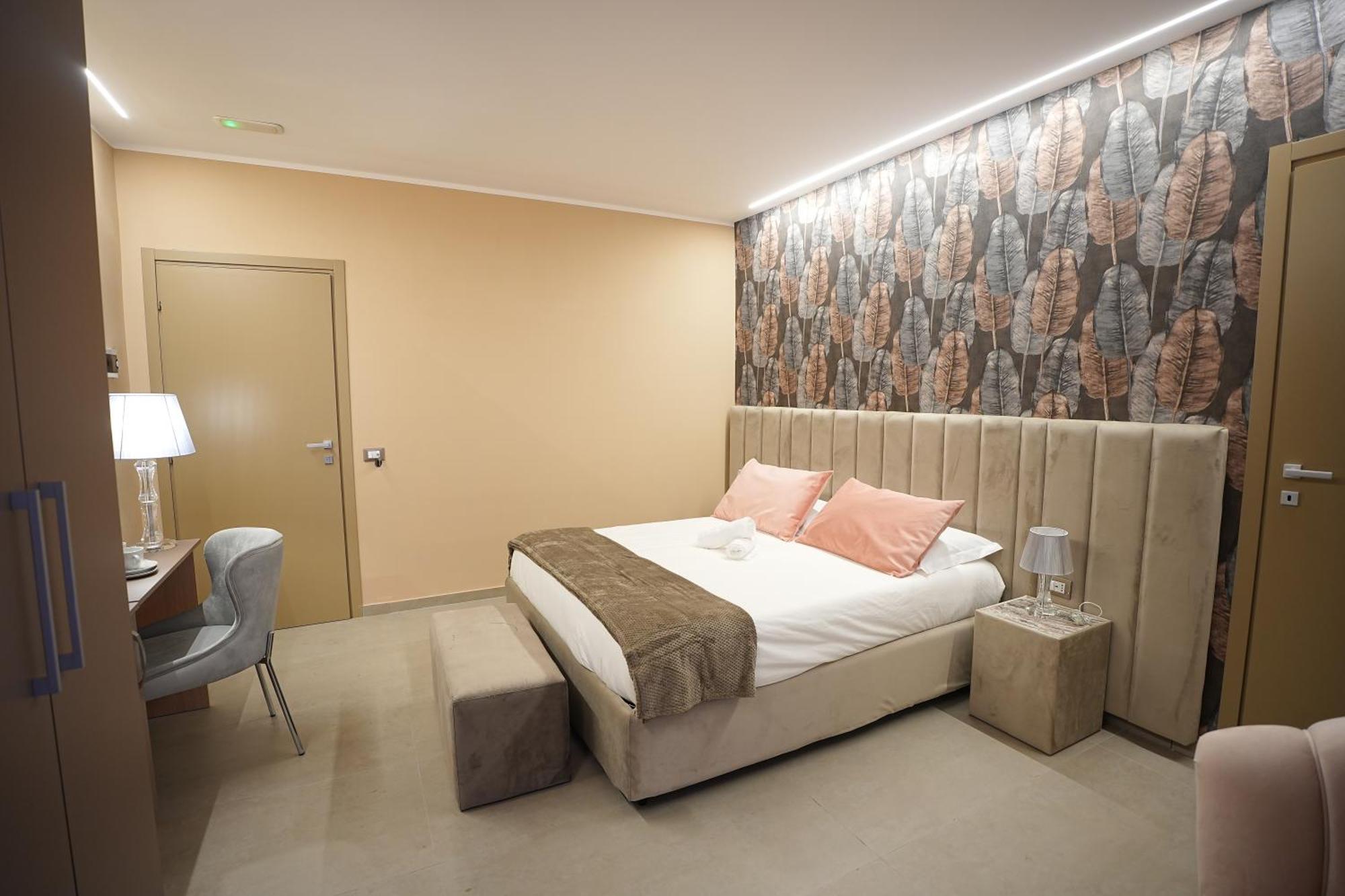 Suites&rooms Piazza Dei Martiri * Catania