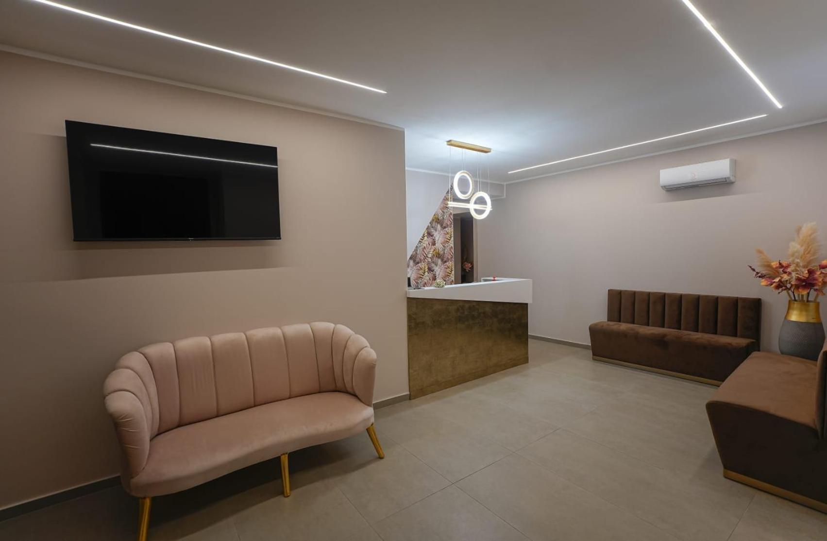 Suites&rooms Piazza Dei Martiri Bed & Breakfast *