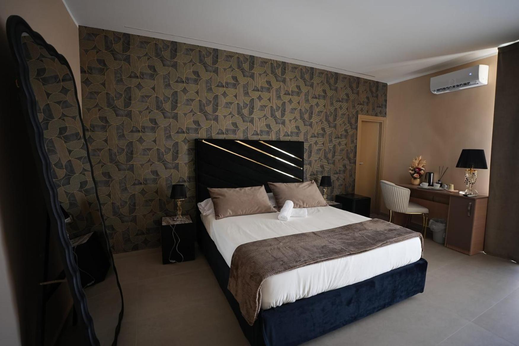 Suites&rooms Piazza Dei Martiri Catania